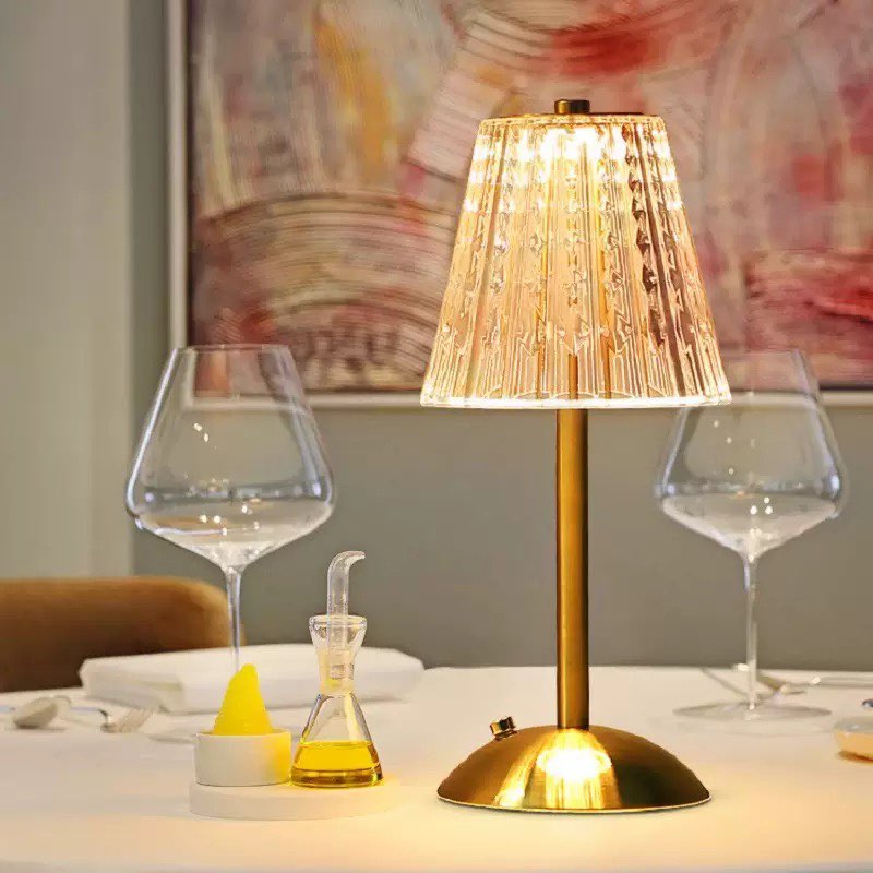 The Minimalist Copper LED Table Lamp