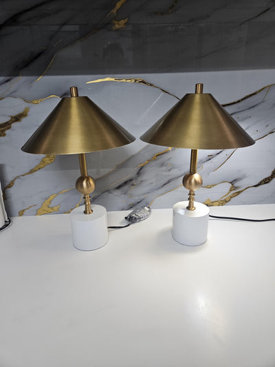 Bespoke Stilnovo Curved Linear Light: Mid-Century Brass Pendant, Italian Art for Home Gifting